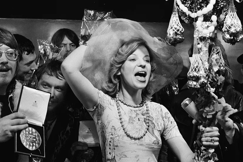 teach in winnaar songfestival 1975