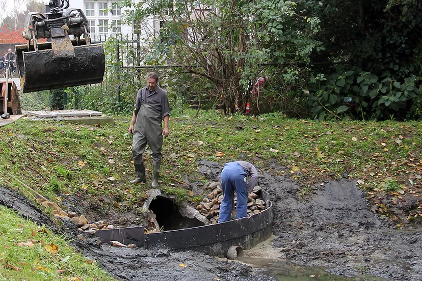 tehj2jpwrv4xisz2k1vfqs09c overlaat in gracht geplaatst door bat 30 oktober 2014