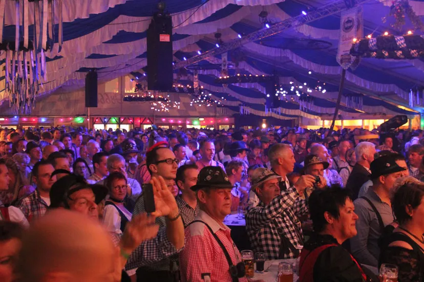 thbb2mfrxfnms7oql6y3cno59 brand weizen afgeladen vol uitverkocht 16 9