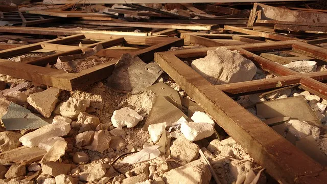 the ruins 632583 640 sloopafval cc0 via pixabay