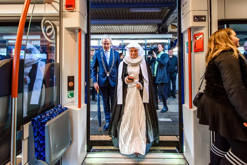 thorn bestemmingstrein petra lenssen2018 01 burgemeestermaasgouw20en20de20stiftdame 002