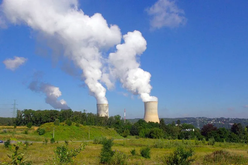 tihange traumrune cc by sa 30 via wikimedia commons