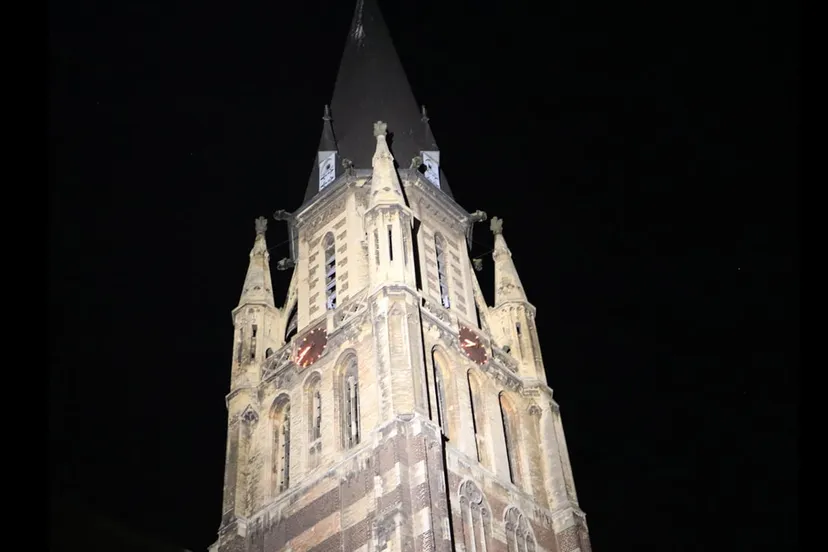 toren grote kerk sittard wordt gerestaureerd