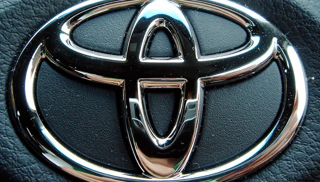 toyota beeldmerk dion gillard cc by 20