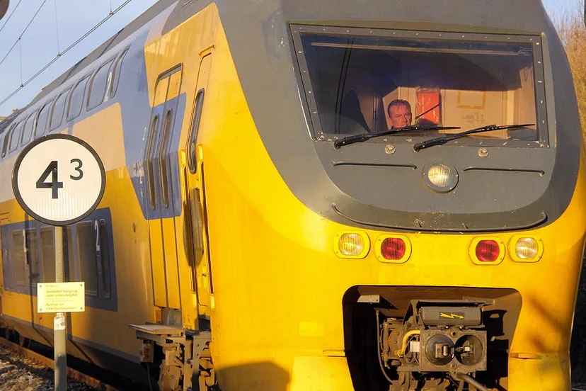trein ns bij driepoel geleen
