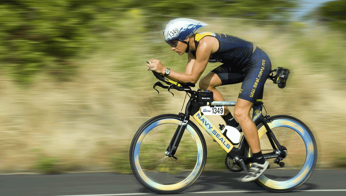 triathalon cycling racer 618750 1920 ironman fietsen