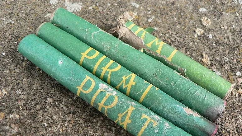 trppecsackatams116r11yozo strijker vuurwerk hq rechtenvrij