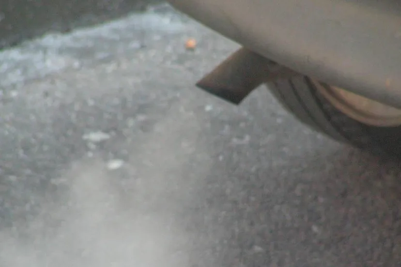 uitlaat dieselauto uitlaatgas fijstof