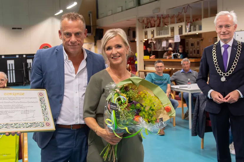 uitreiking speld van verdienste 011020dsc 7337