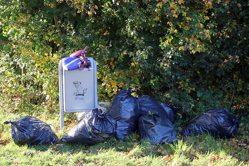 uwvrg0raal1hwe8yig8ffojob afval bij de rollen