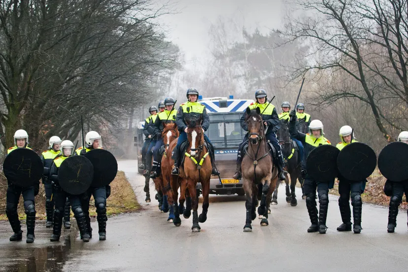 v2hb4qid0q172oxaidlimwntj nuclearsecuritysummitnssdenhaagpolitiemetraininghqfoto