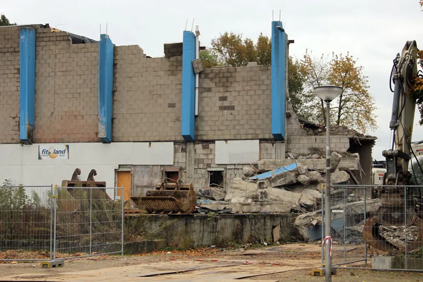 v4egzqn9hnvvd7t31pr4kk6a7 sloop sporthal sportcentrumlaan 1