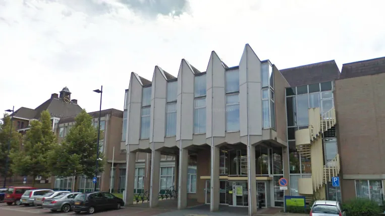 v6za2bqqankm6eiku4tmdh6th stadswinkel geleen