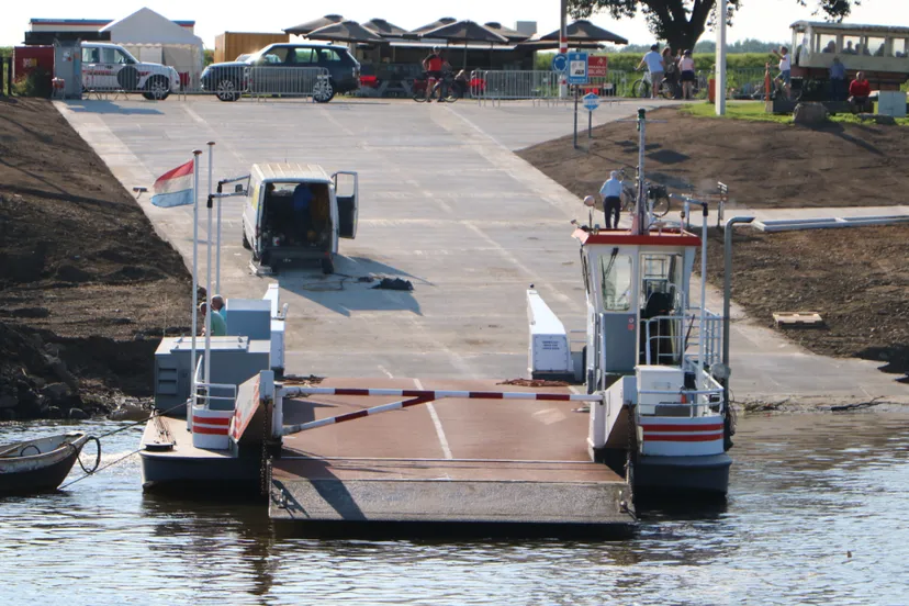 veerstoep meeswijk 04