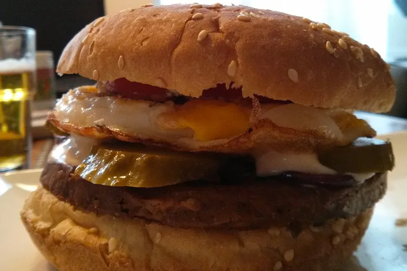 veggieburger user semanticer cc by sa https creativecommonsorglicensesby sa30