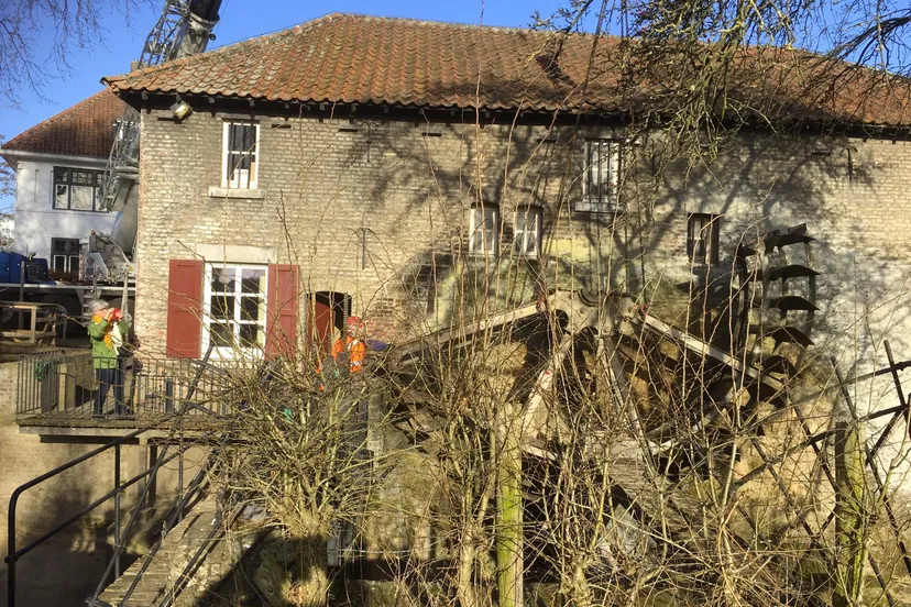 verwijderen molenrad ophovenermolen 5