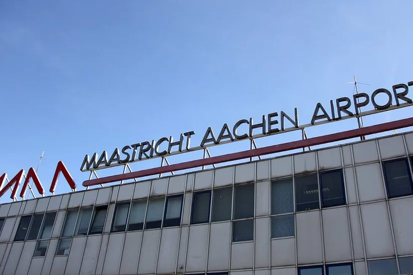 vliegveld maastricht aachen airport mma 3