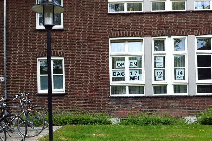 vln8y6t83ymbom0762rj8ezka open dag bie zefke