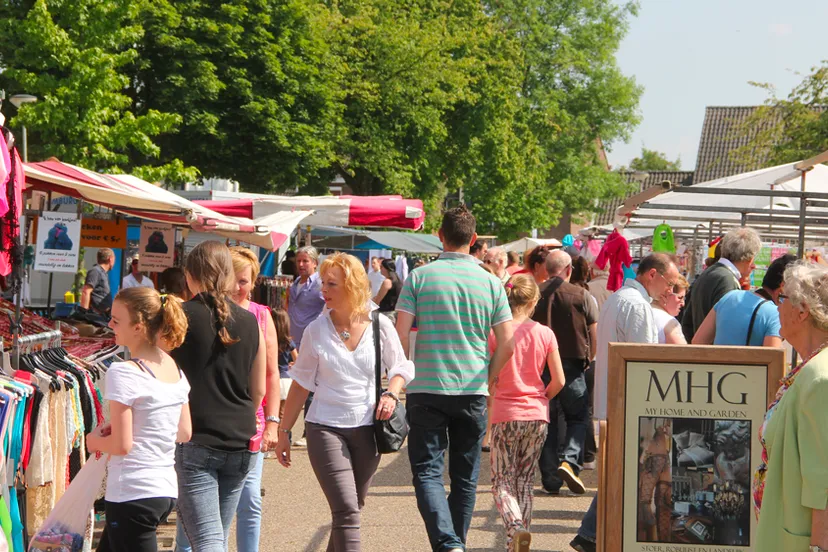 voorjaarsmarkt grevenbicht 2016