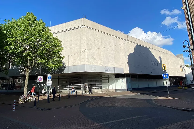voormalige pand vd hoek plakstraat en markt