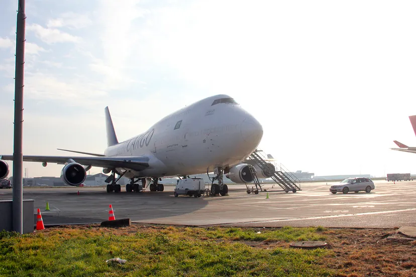 vrachttoestellen op vliegveld