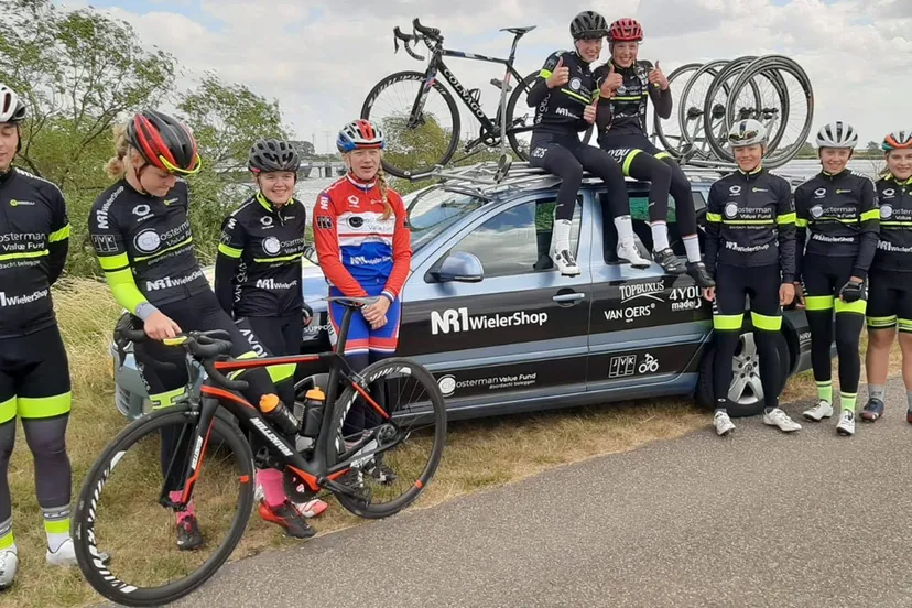 vrouwenploeg uit brabant naar geleen voor urrecord damesploeg