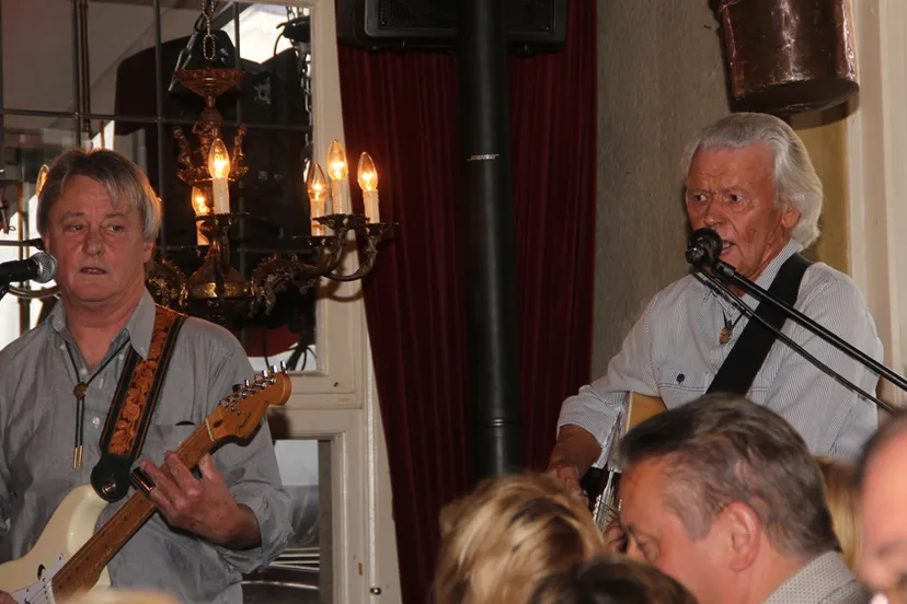 vuvruok84wtmjg0vg94vjlktl poyck en smith 1