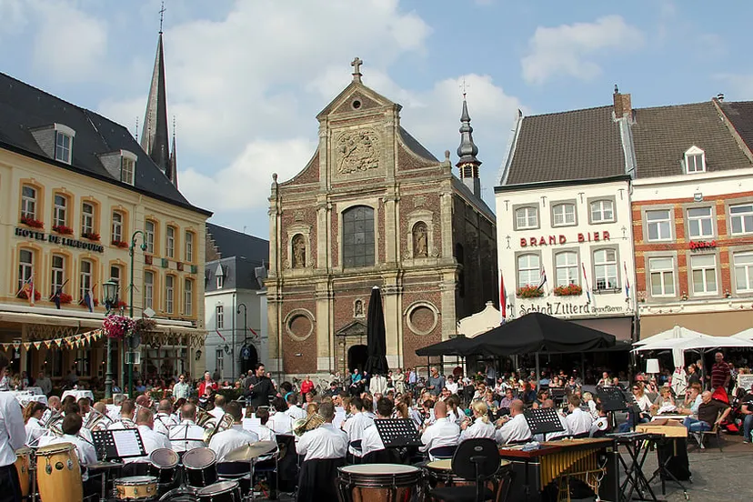 vzo862axnl6szs1mtgzc6xsy9 mooi weer concert sint joep