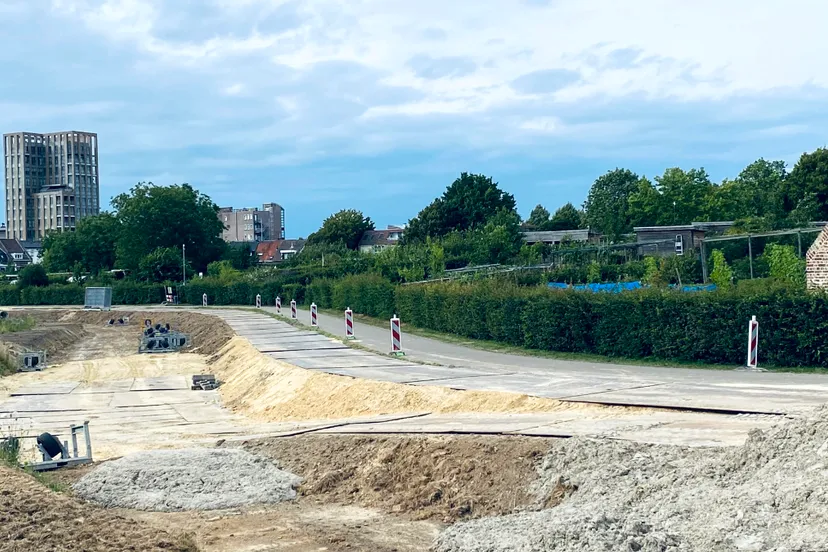 water in de gracht oostelijke schootsvelden 2
