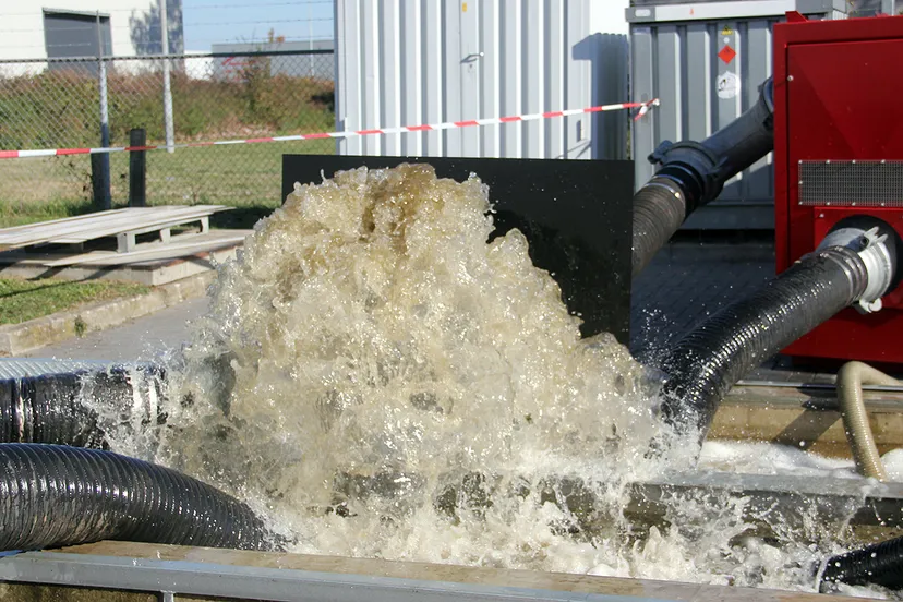 waterschap limburg pompen