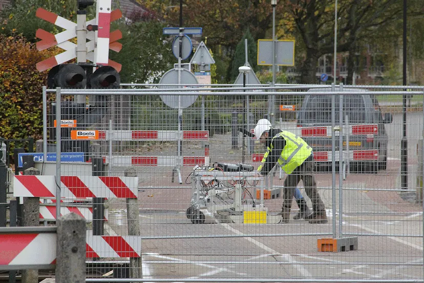 werk aan het spoor pro rail overweg geleen lutterade