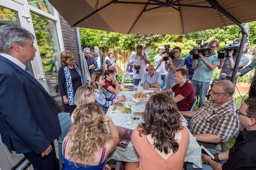 werkbezoek jt minister cora van nieuwenhuizen bezoekt meerssen 67121