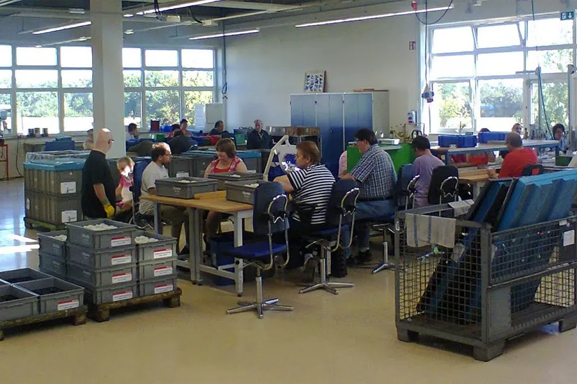 werkplaats productiehal wilhelm stein archiv new cc by sa 40 via wikimedia commons