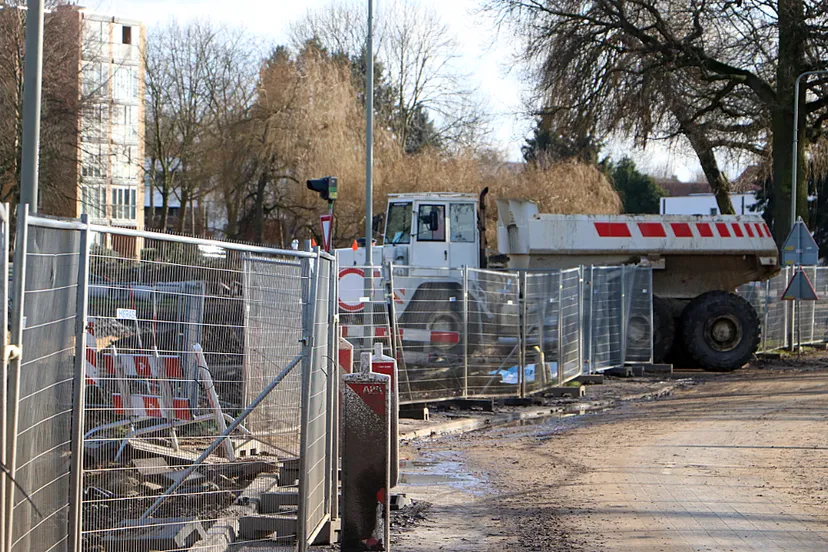 werkweg bij roeivijver