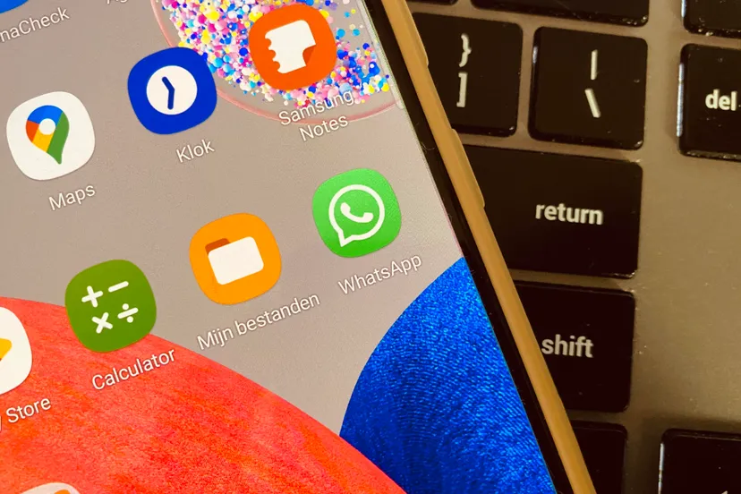 whatsapp telefoon keyboard toetsenbord