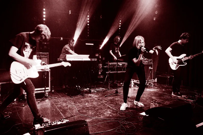 whispering sons geleen calling