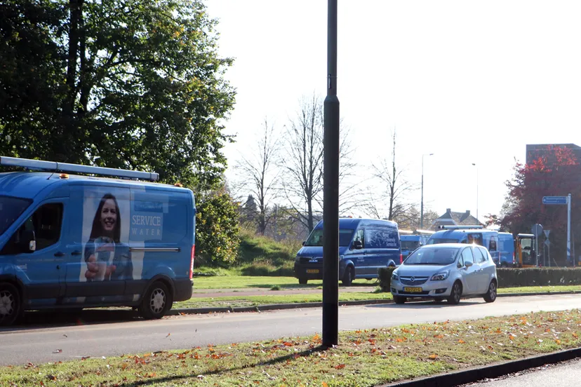 wml repareert kapotte waterleiding oranjelaan geleen
