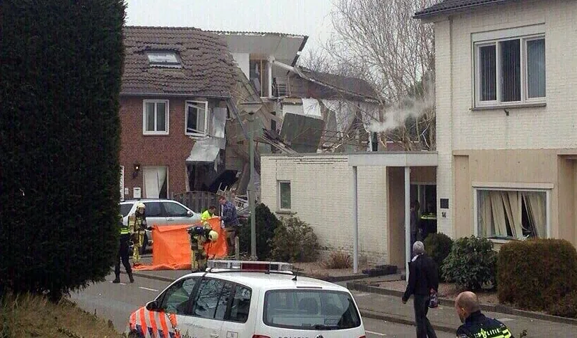 woning ontploft in julianlaan berg aan de maas