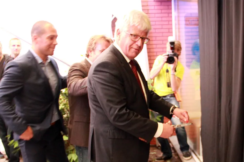 wwn0qih0n50p4mn3vrkurw8l6 opening de werkplaats