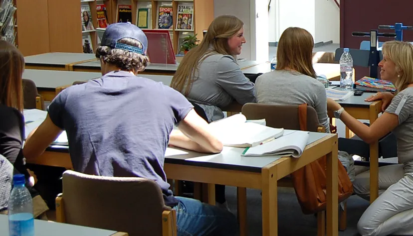 xs0ilw5l6rwfv8vauge5ls34r hq leren leerlingen klaslokaal