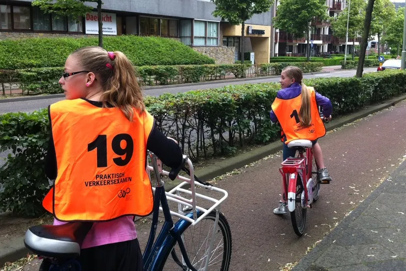 xukdfsiji82himccvf7c126u5 fietsexamen verkeersexamen