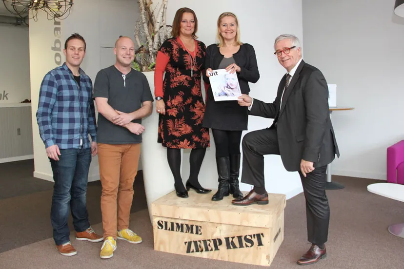 yf5u7awn8lolgb1anxgag38bb eerste exemplaar wentjerdruim glossy voor pieter meekels