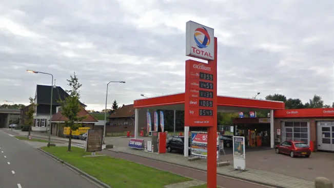 yrp4zhbcamvqlxo2as1k001ej total tankstation sittarderweg born