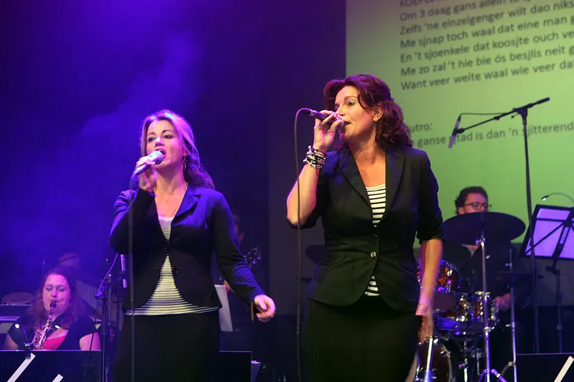 z zvk chrissy monique ton