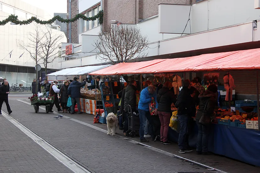 zaterdagmarkt verplaatst wegens wentjerdruim