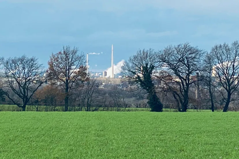 zicht op chemelot vanaf puth