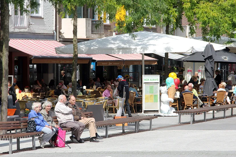 zitbank markt geleen
