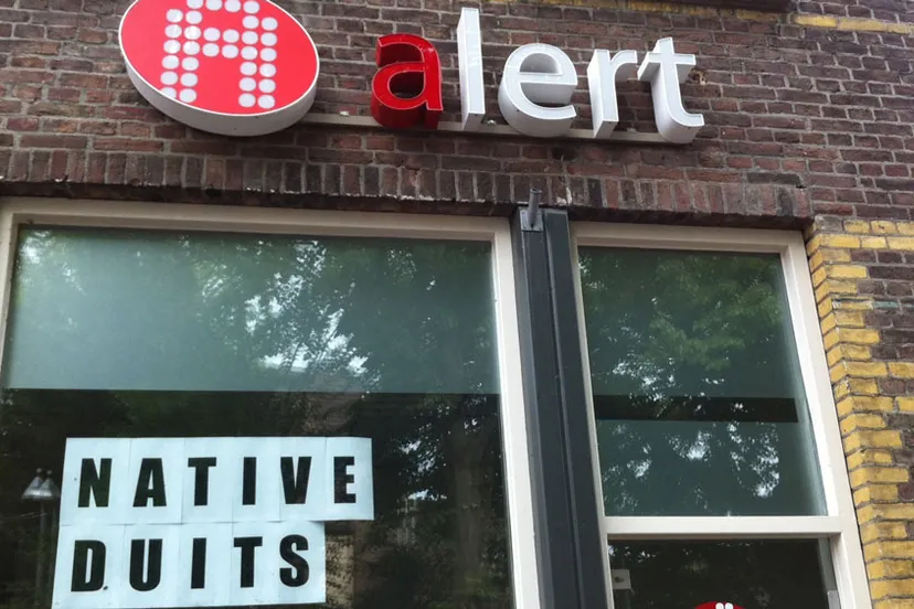 zn8titq2h3cfqp24xagcjb6m7 native duits