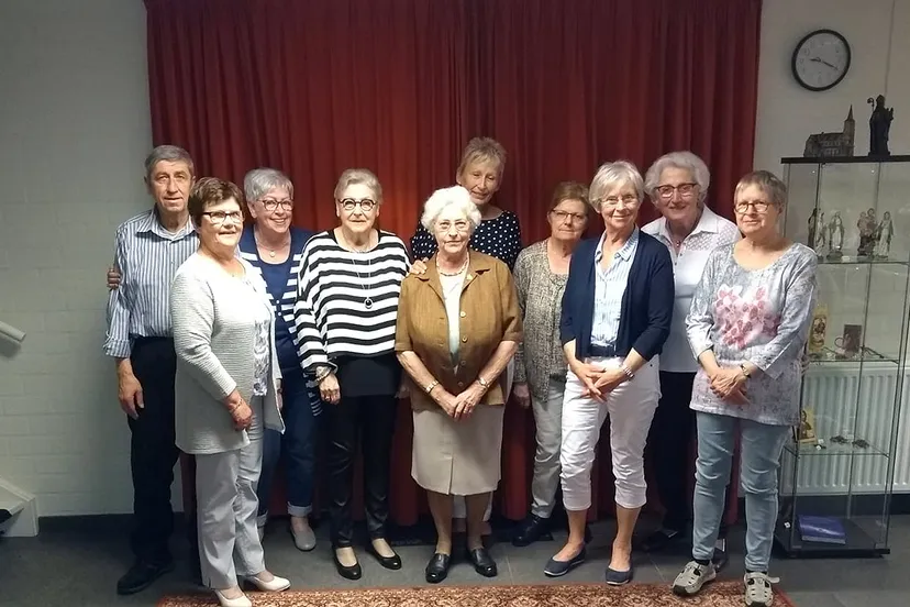 zonnebloemafdeling born holtum