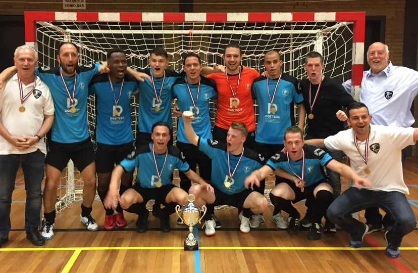 zvvawt gelaen pakt limburgse zaalvoetbalbeker 2019